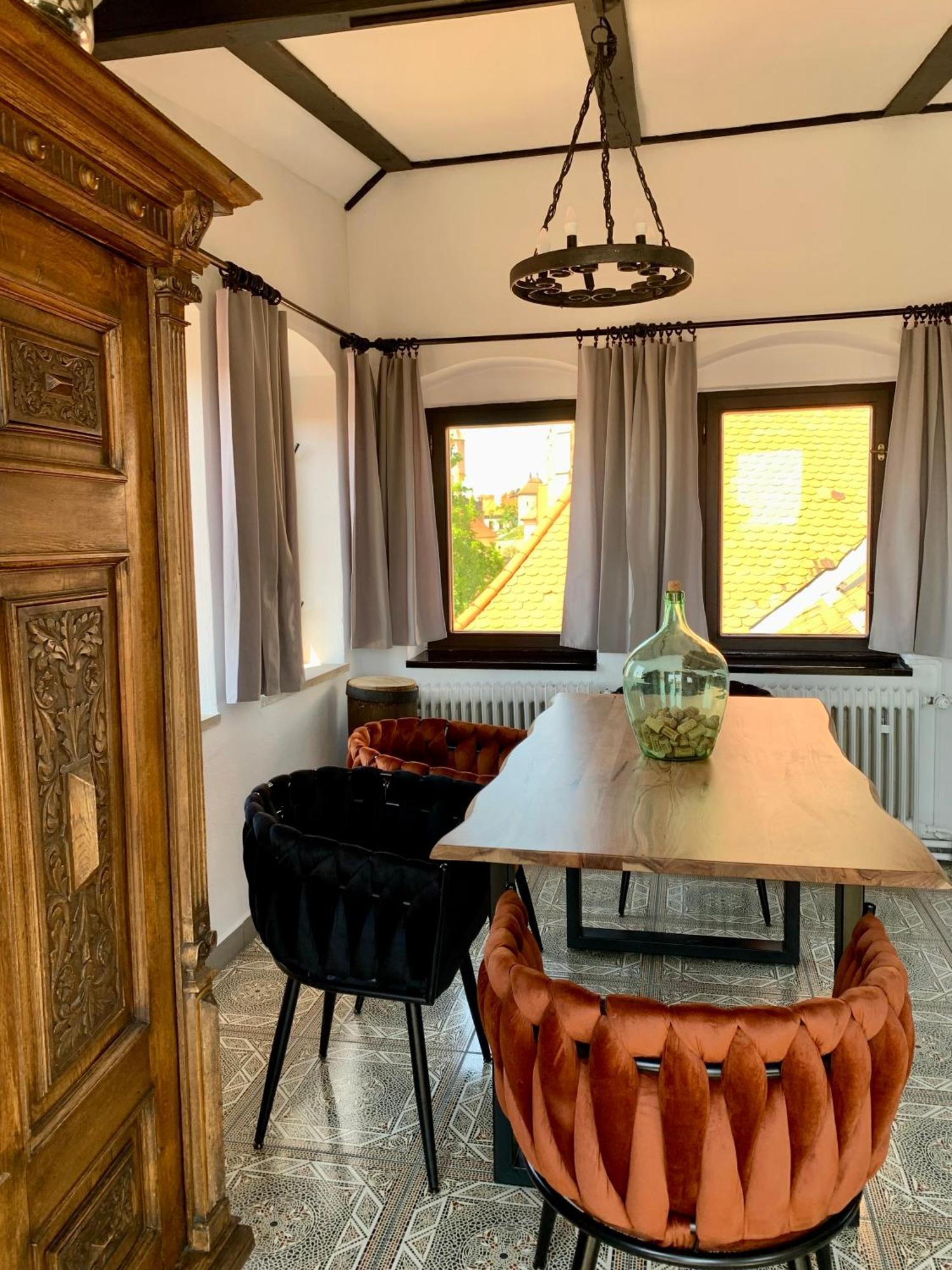 Boutique Apartments U Rolanda, Mikulasske Namesti Znojmo Kültér fotó