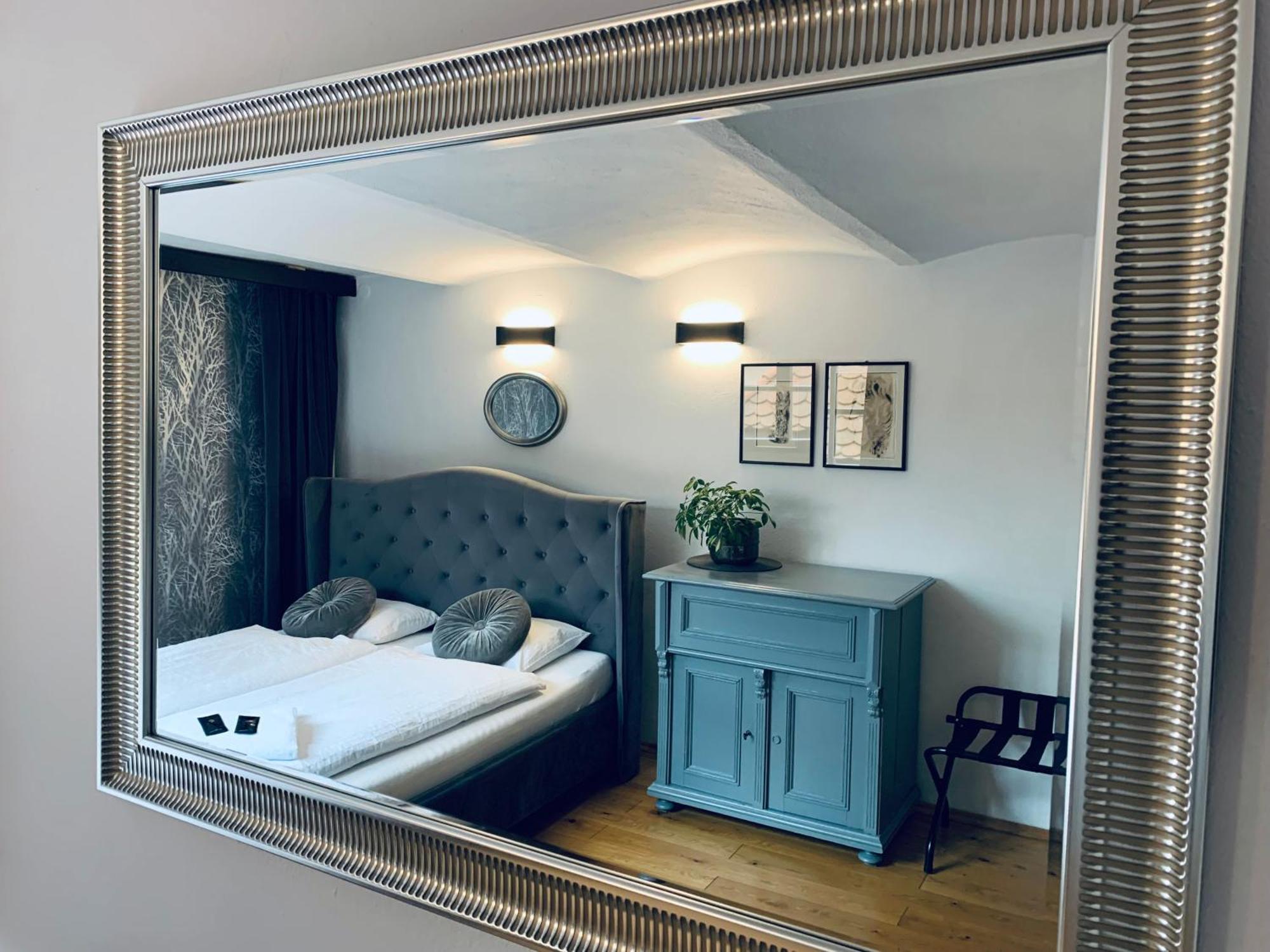 Boutique Apartments U Rolanda, Mikulasske Namesti Znojmo Kültér fotó