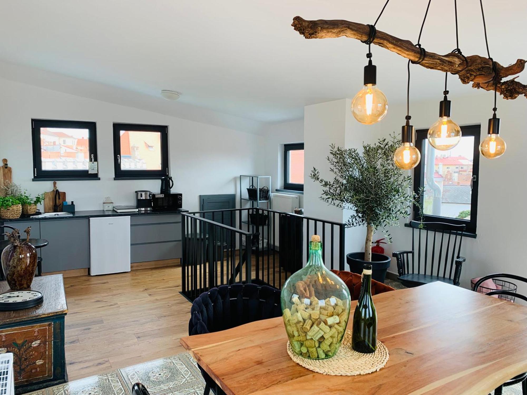 Boutique Apartments U Rolanda, Mikulasske Namesti Znojmo Kültér fotó