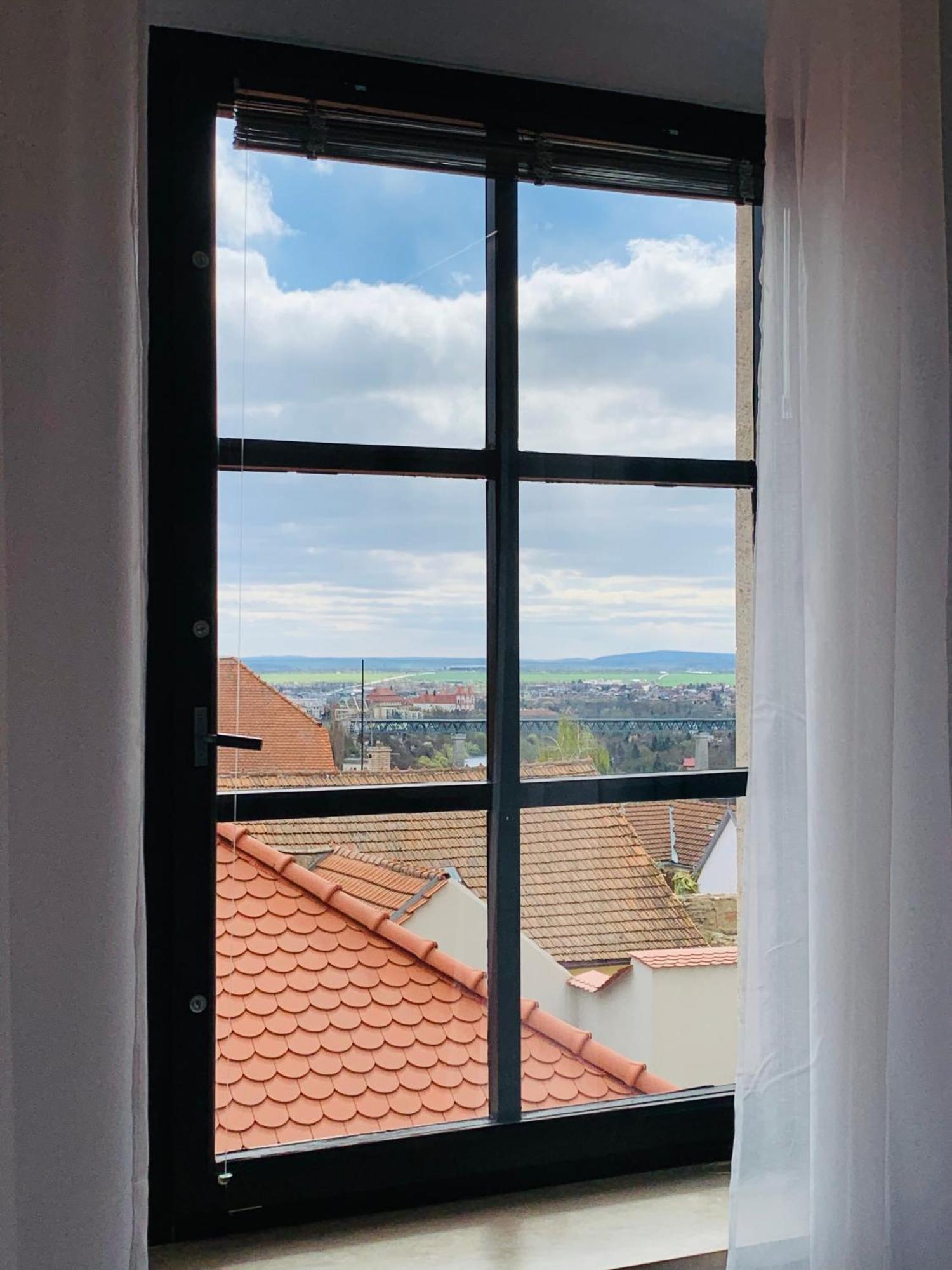 Boutique Apartments U Rolanda, Mikulasske Namesti Znojmo Szoba fotó