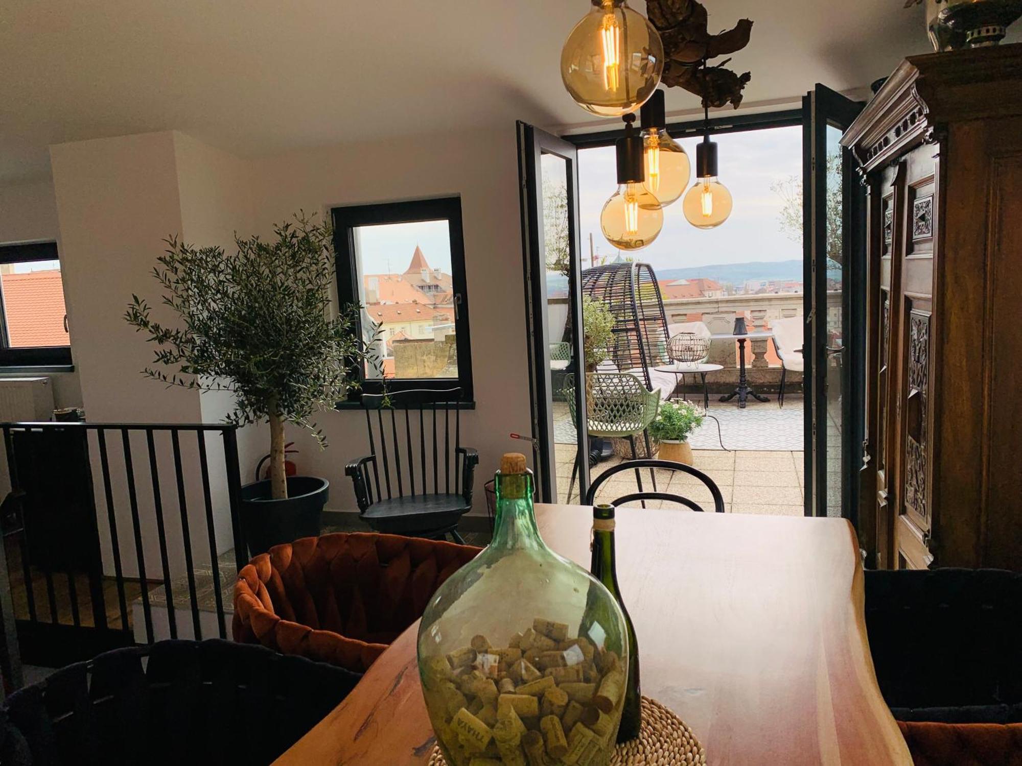 Boutique Apartments U Rolanda, Mikulasske Namesti Znojmo Kültér fotó